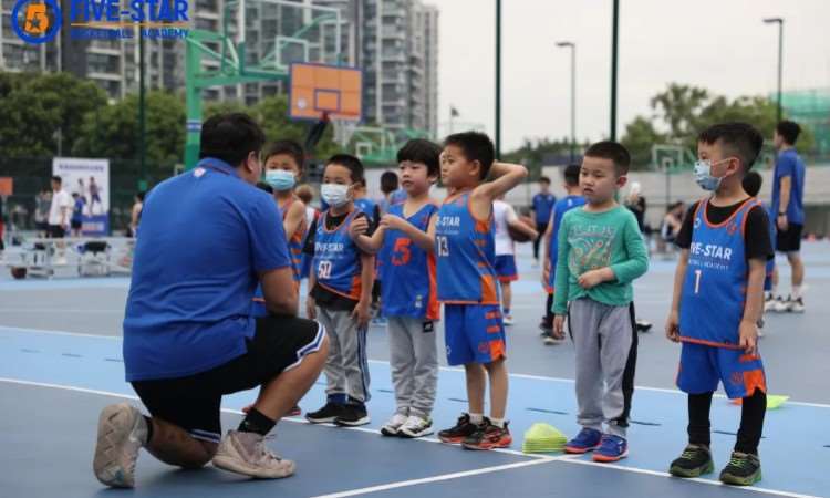 深圳少儿篮球室外小班培训课